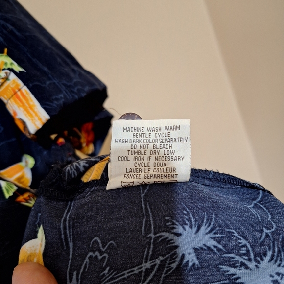 Maui Maui Hawaiian Shirt - Picture 3 of 6